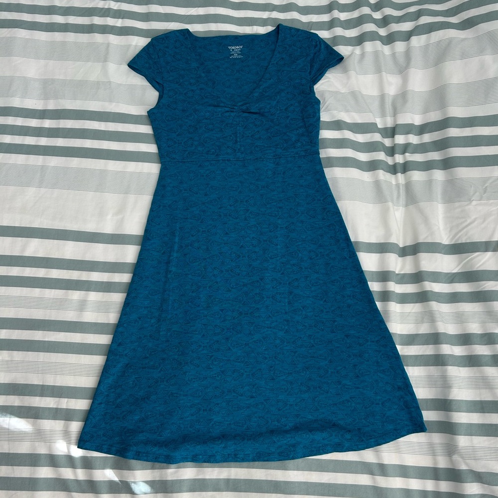 Toad&Co turquoise patterned v neck dress